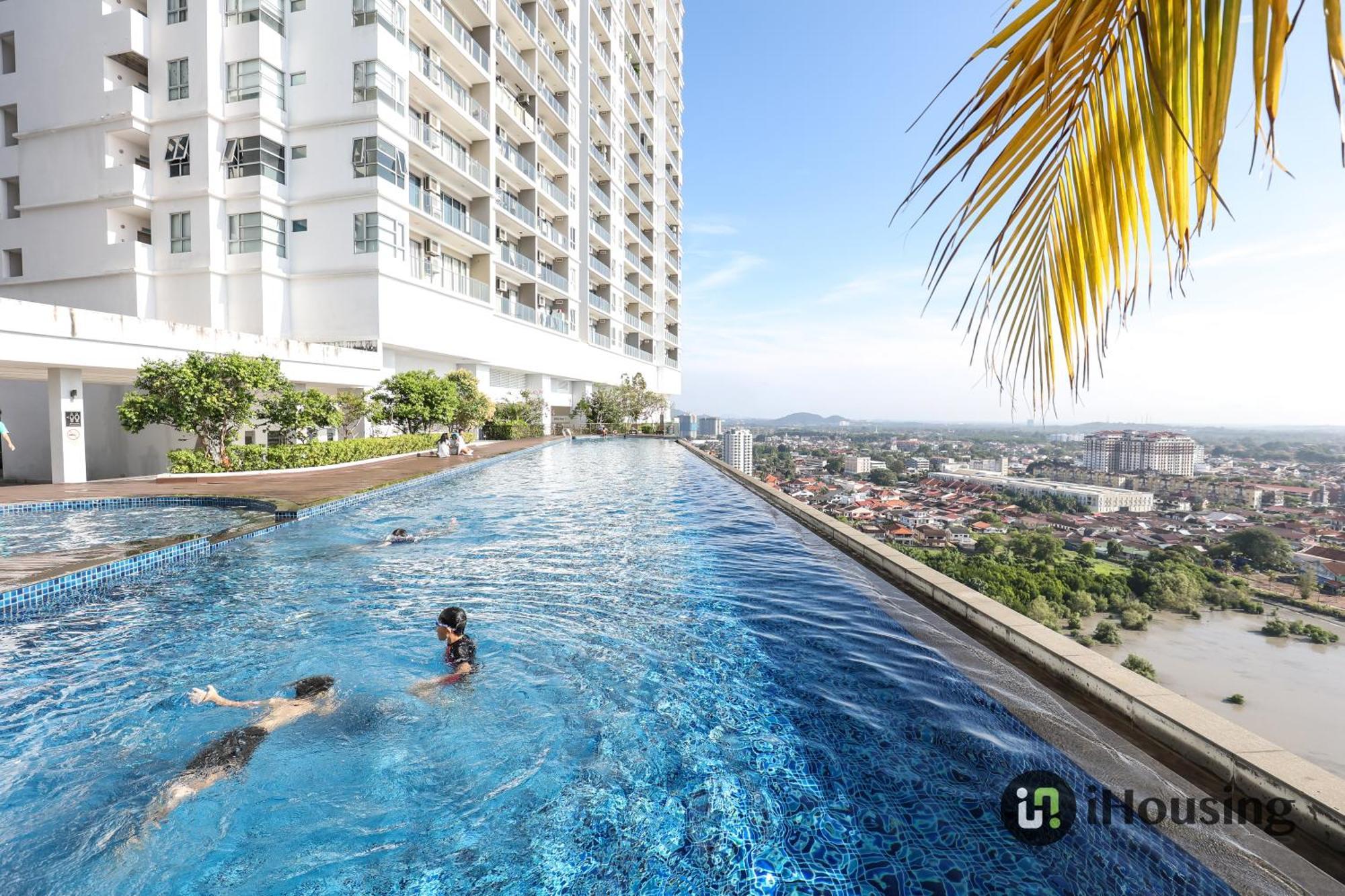 Silverscape Premium By I Housing Apartment