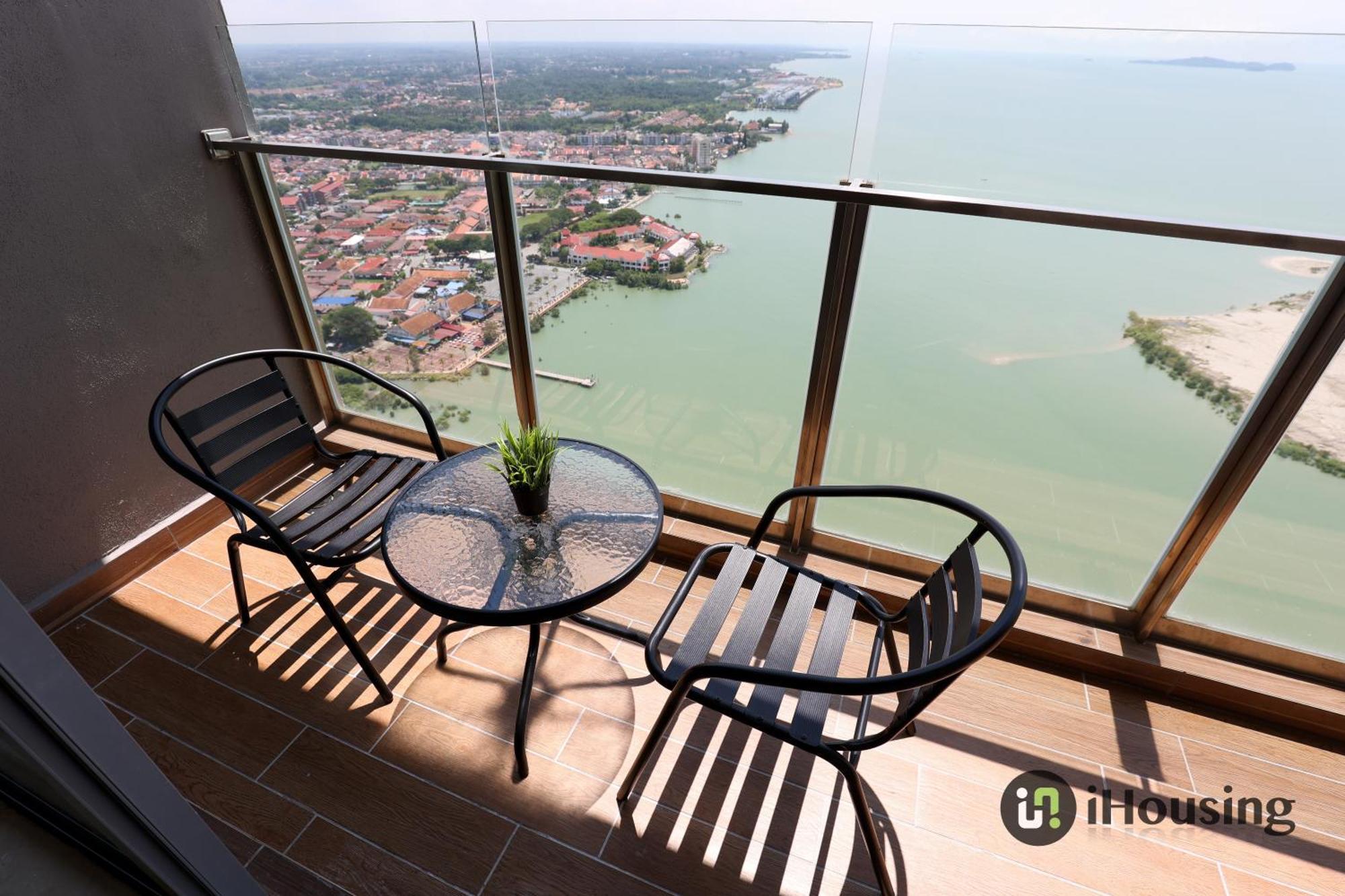 Silverscape Premium By I Housing Apartment *