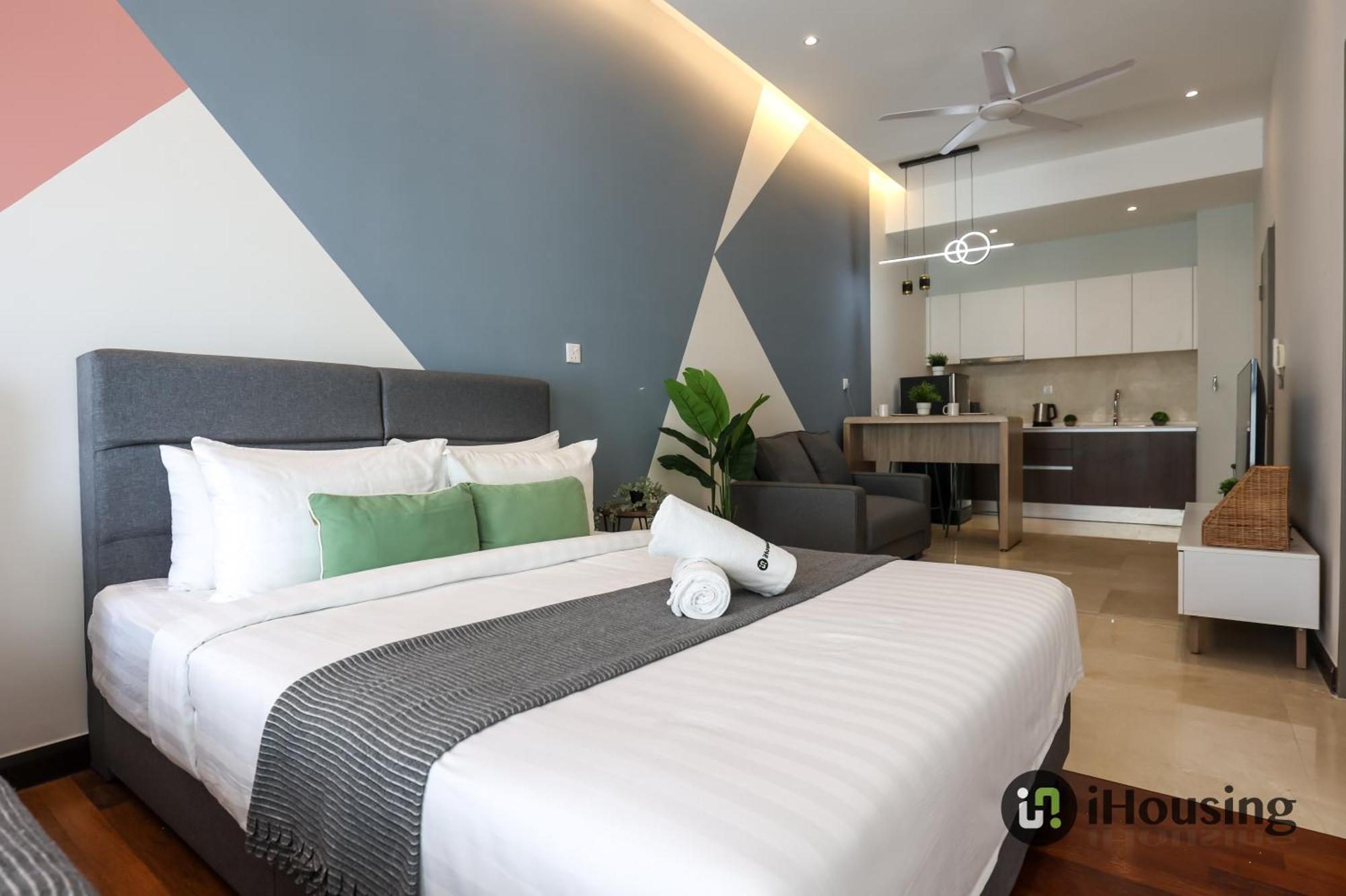Silverscape Premium By I Housing Apartment